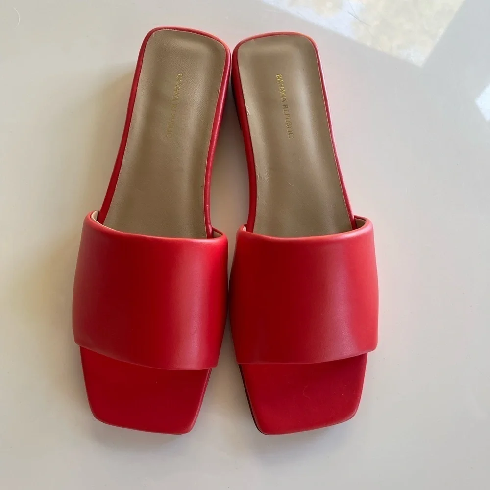 Banana Republic Lucca Leather Slide Sandal Hot Red - 6.5